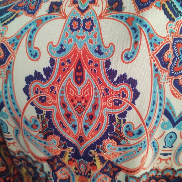 BCBG MaxAzria Paisley Top - Picture 12 of 13